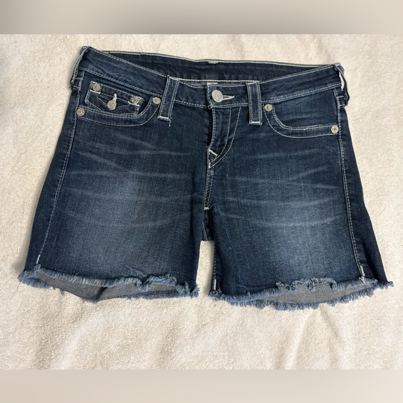 True Religion Pants - True Religion Mid Cut Off Shorts ‘Rare’ - Size 28